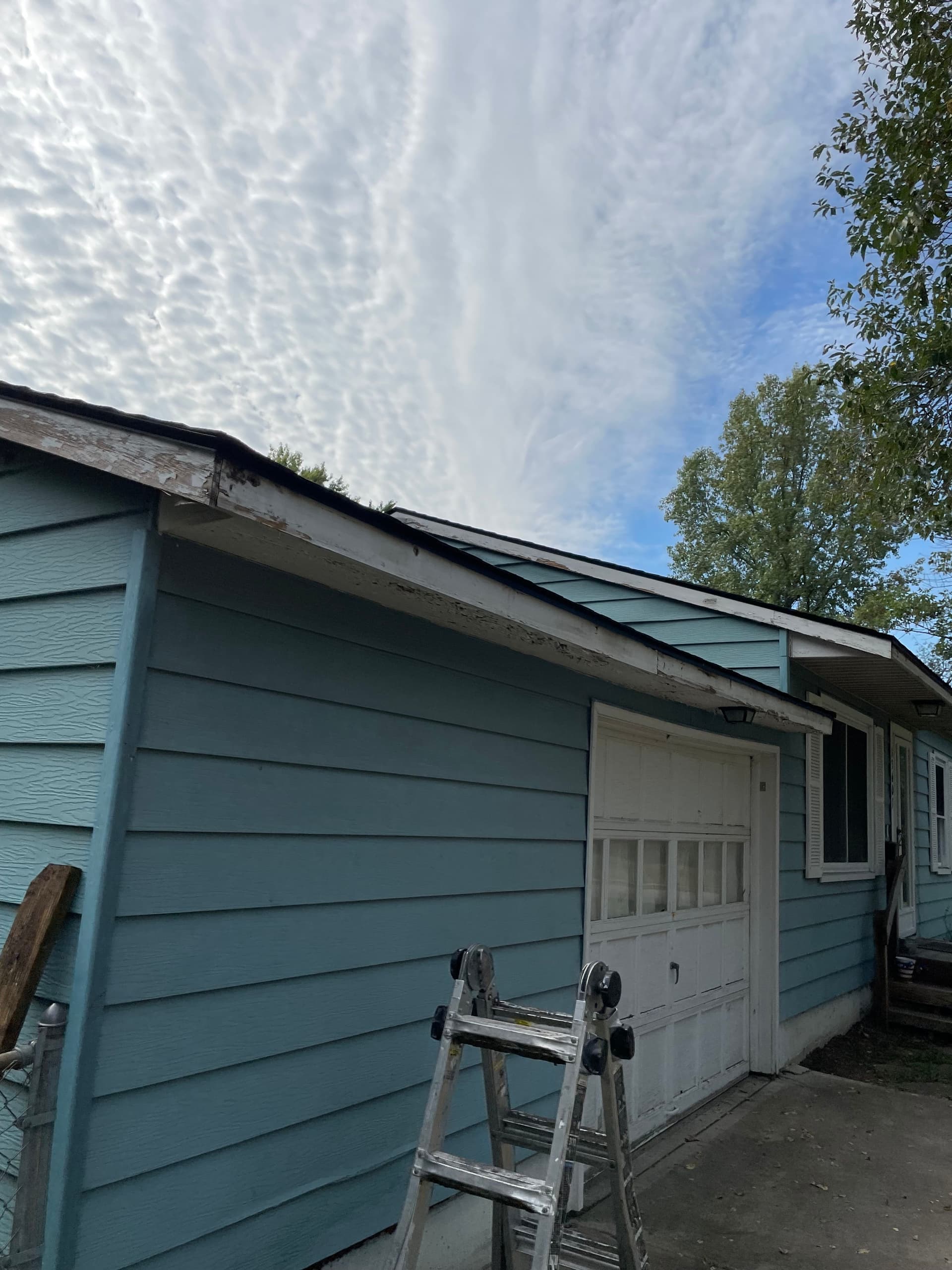 Gallery photos for Moire Black Shingle Installation in Grandview Missouri: Image #2
